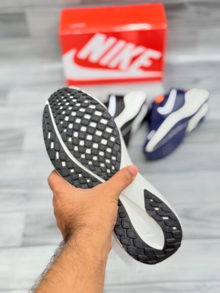 NIKE AIR ZOOM React 2024 - Black