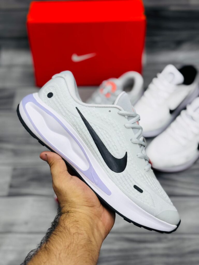Nike Journey Run Comfi Ride