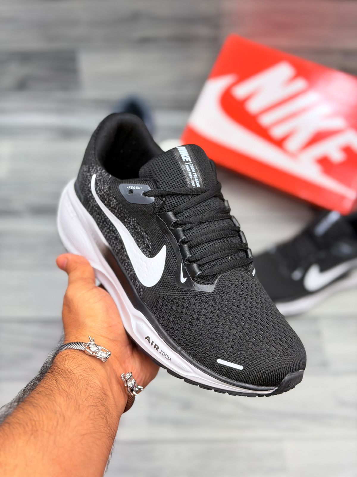 NK React Air Zoom | Black - Image 2