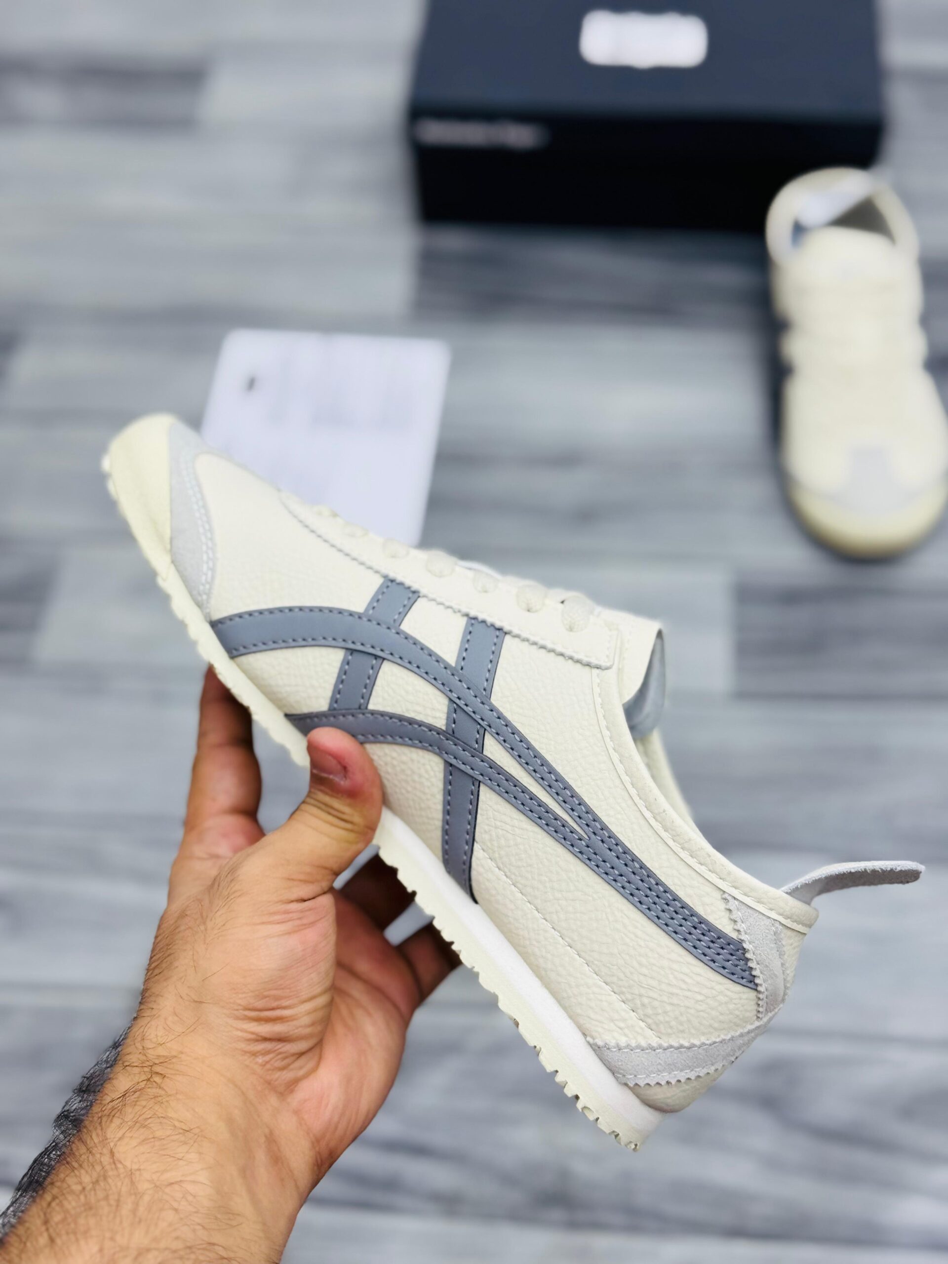 ONITSUKA TIGER METRO FLEX 66