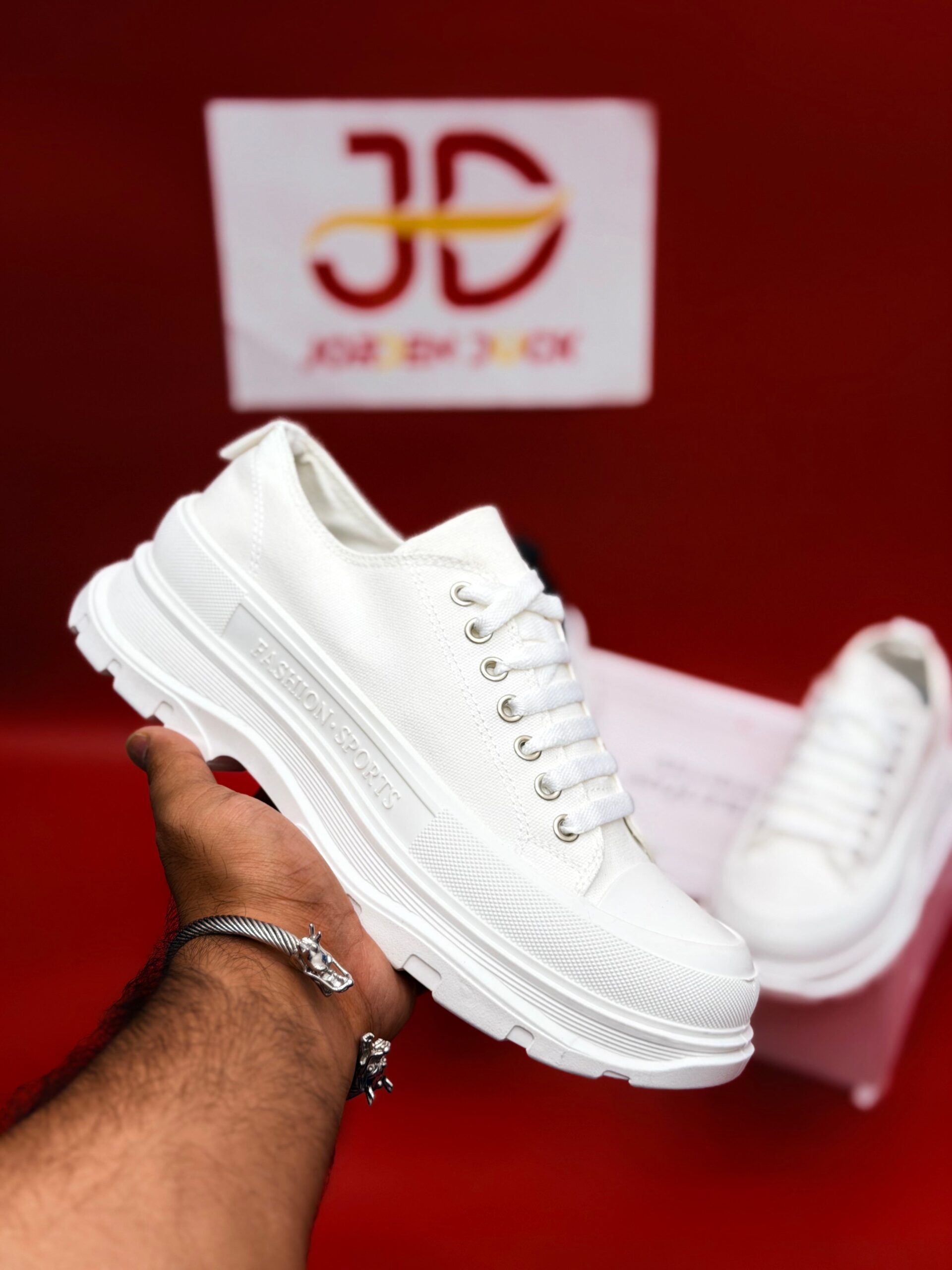 Converse Chunky Platform Series | White