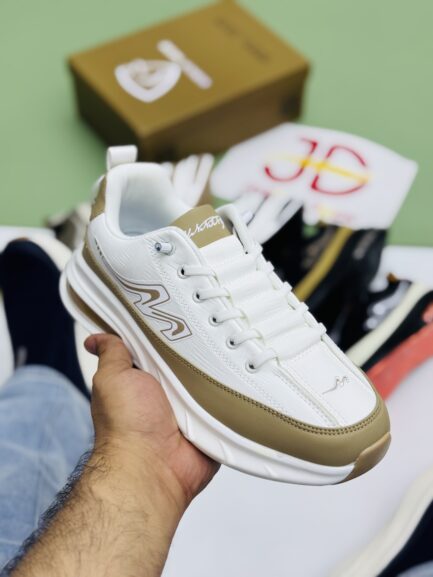 VELOCITY AIR MAX SHOE | WHITE/CREAM
