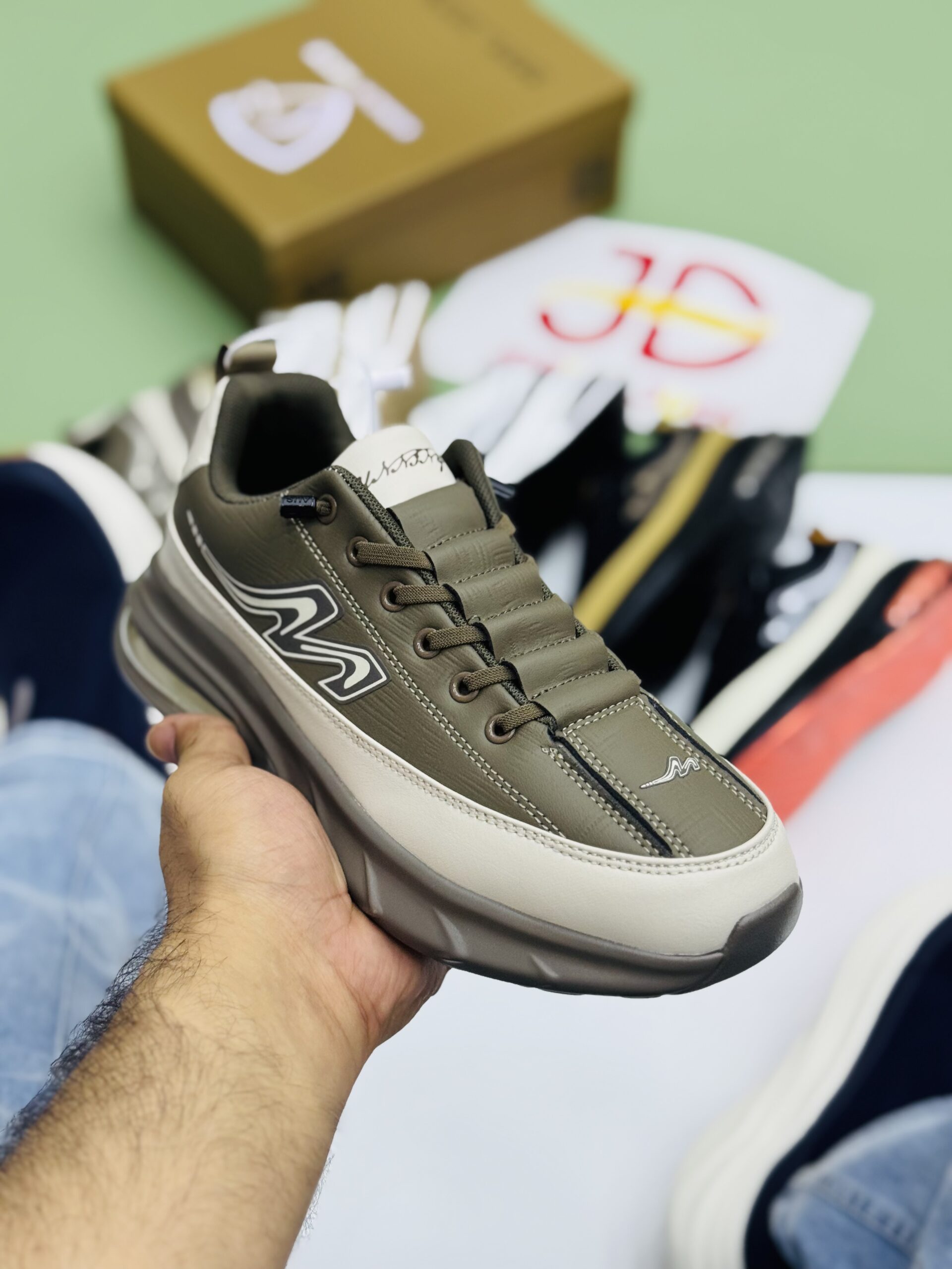 VELOCITY AIR MAX SHOE | OLIVE