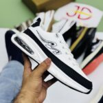 VELOCITY AIR MAX SHOE | WHITE/BLACK