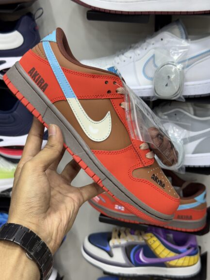 NK DUNKS LOW "AKIRA"