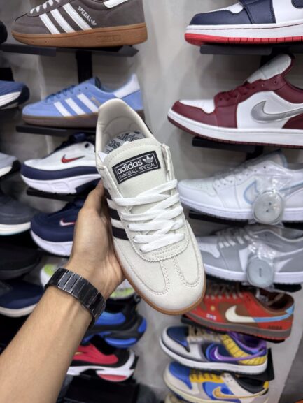 ADI SPEZIAL HANDBALL PANDA EDITION (WOMEN)