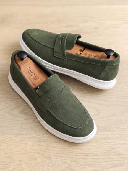 HERITAGE SUEDE LOAFERS