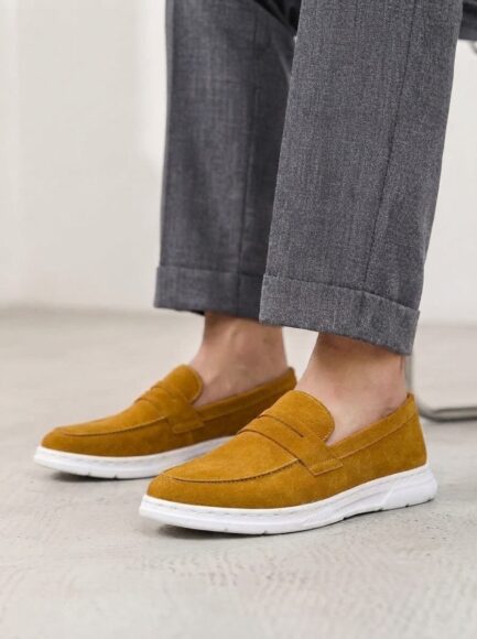 HERITAGE SUEDE LOAFERS
