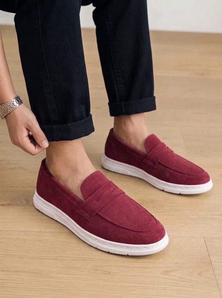 HERITAGE SUEDE LOAFERS