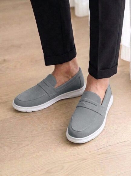 HERITAGE SUEDE LOAFERS