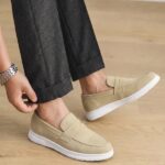 HERITAGE SUEDE LOAFERS | CREAM