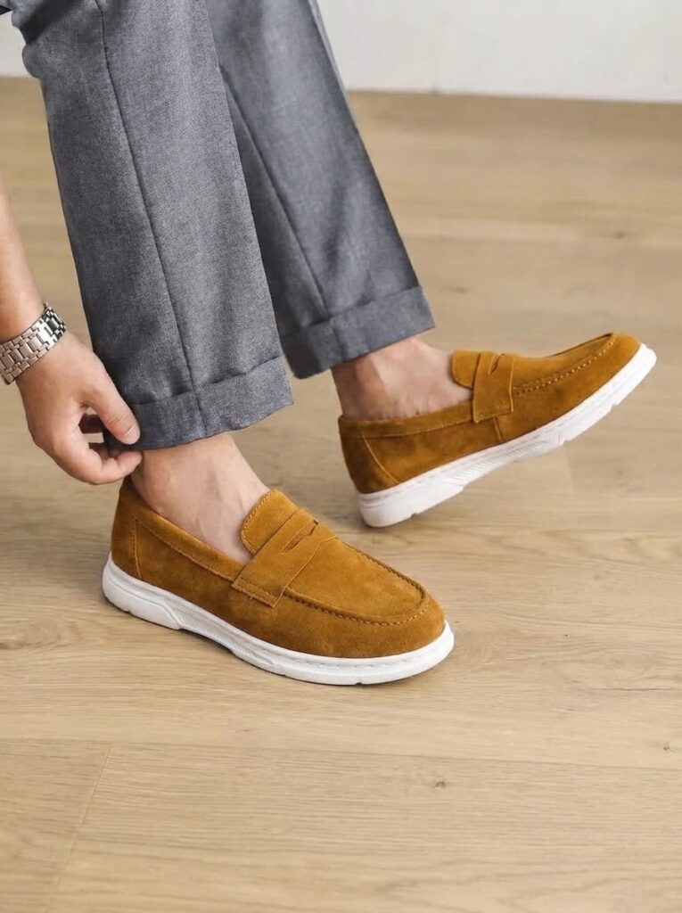 HERITAGE SUEDE LOAFERS