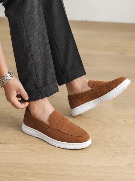 HERITAGE SUEDE LOAFERS
