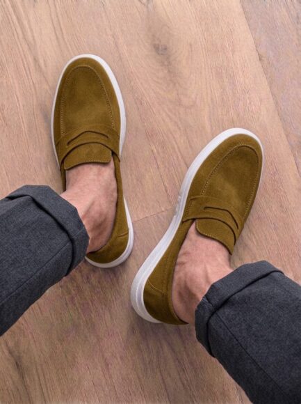 HERITAGE SUEDE LOAFERS