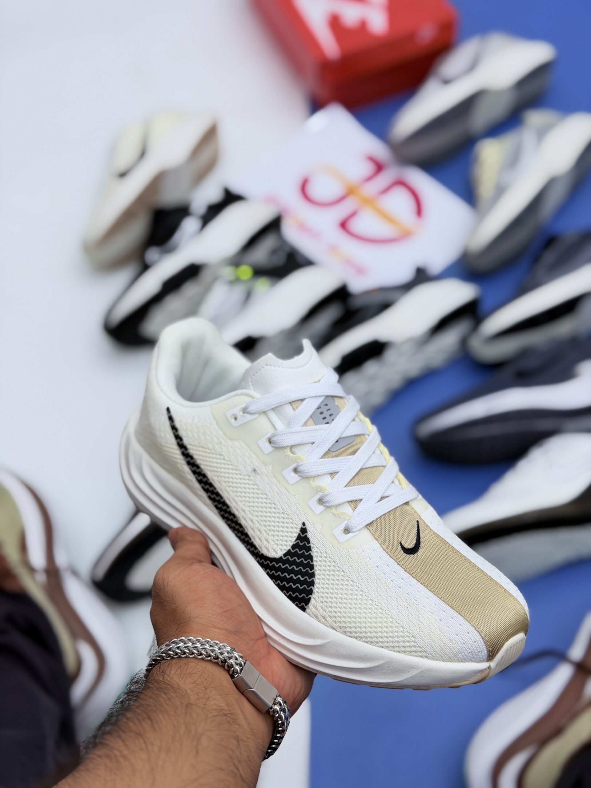 NK PEGASUS PLUS | CREAM