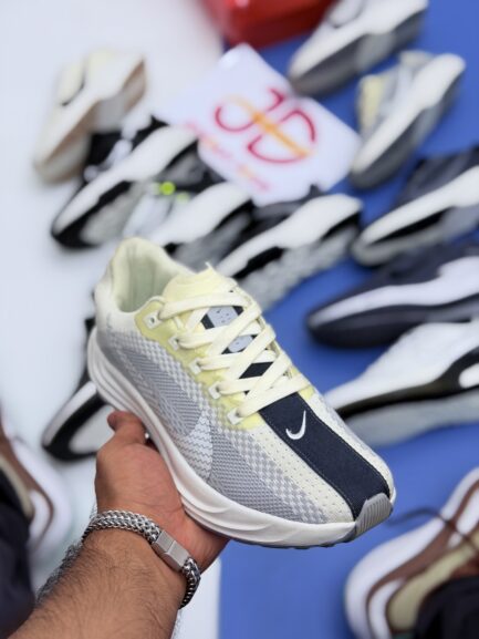 NK PEGASUS PLUS | CREAM/BLACK