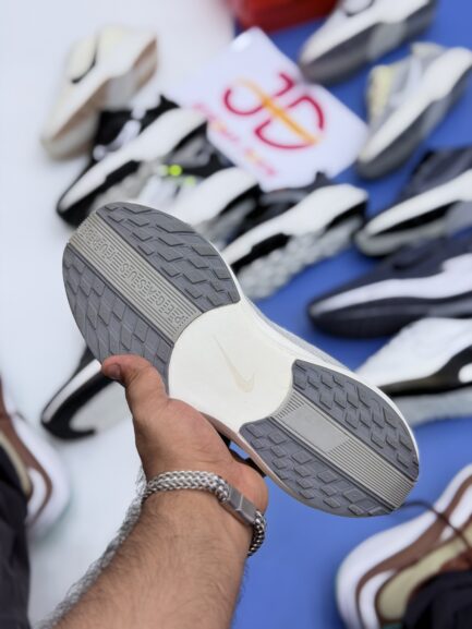 NK PEGASUS PLUS | CREAM/BLACK