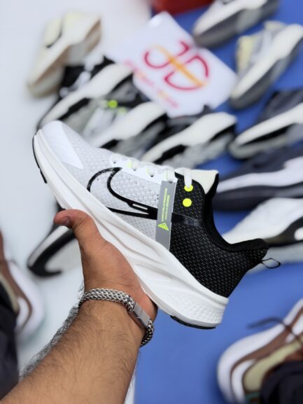 NK TRAIL | WHITE/BLACK