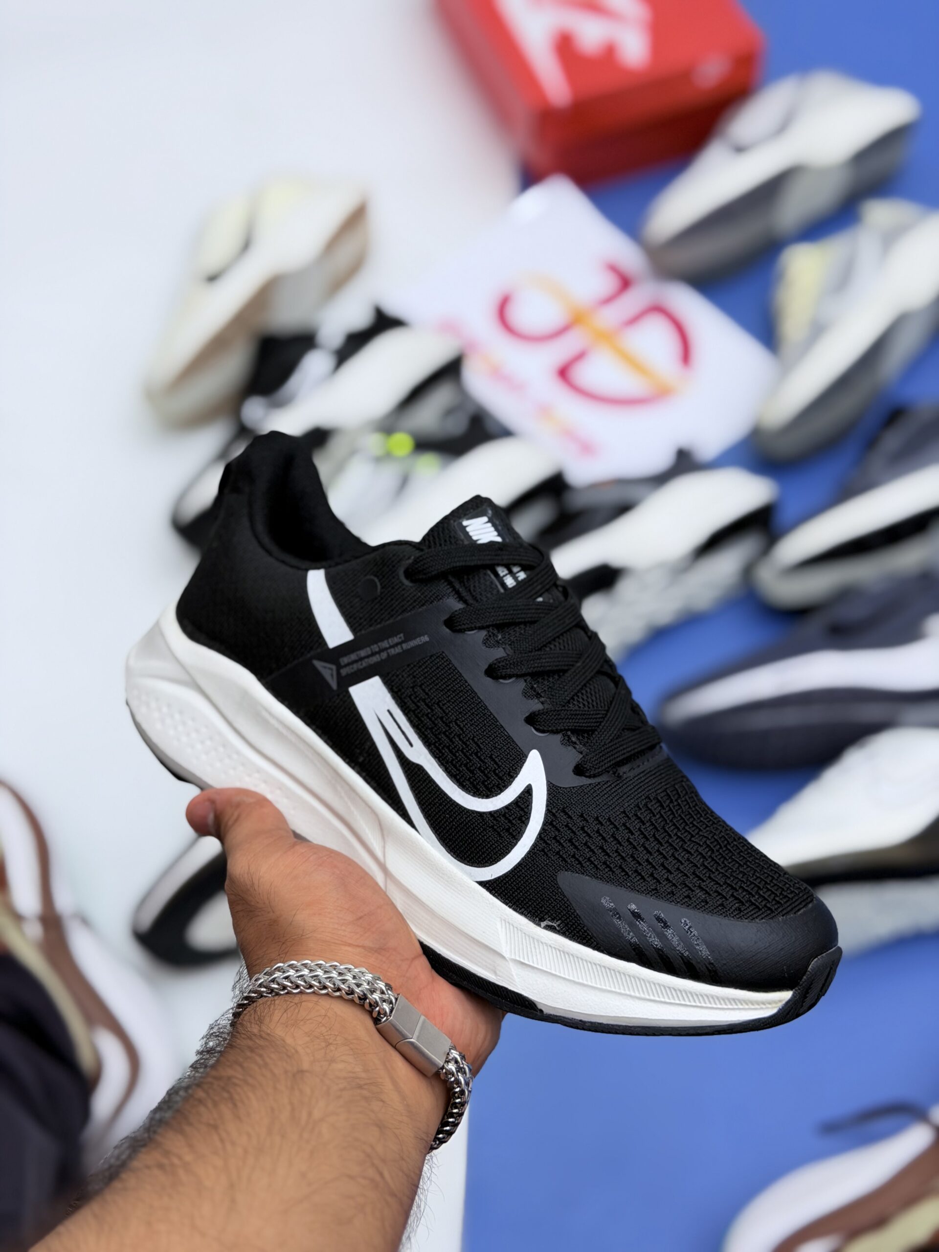 NK TRAIL | BLACK