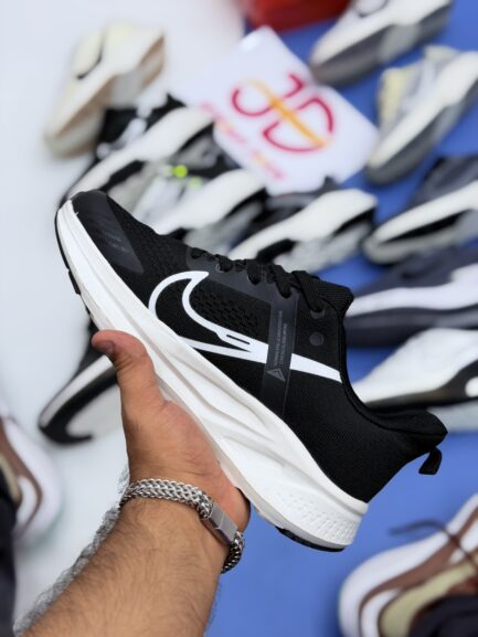 NK TRAIL | BLACK