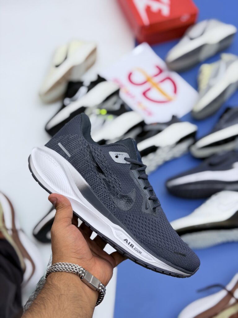 NK REACT AIR ZOOM | GREY