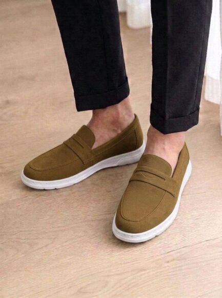 HERITAGE SUEDE LOAFERS