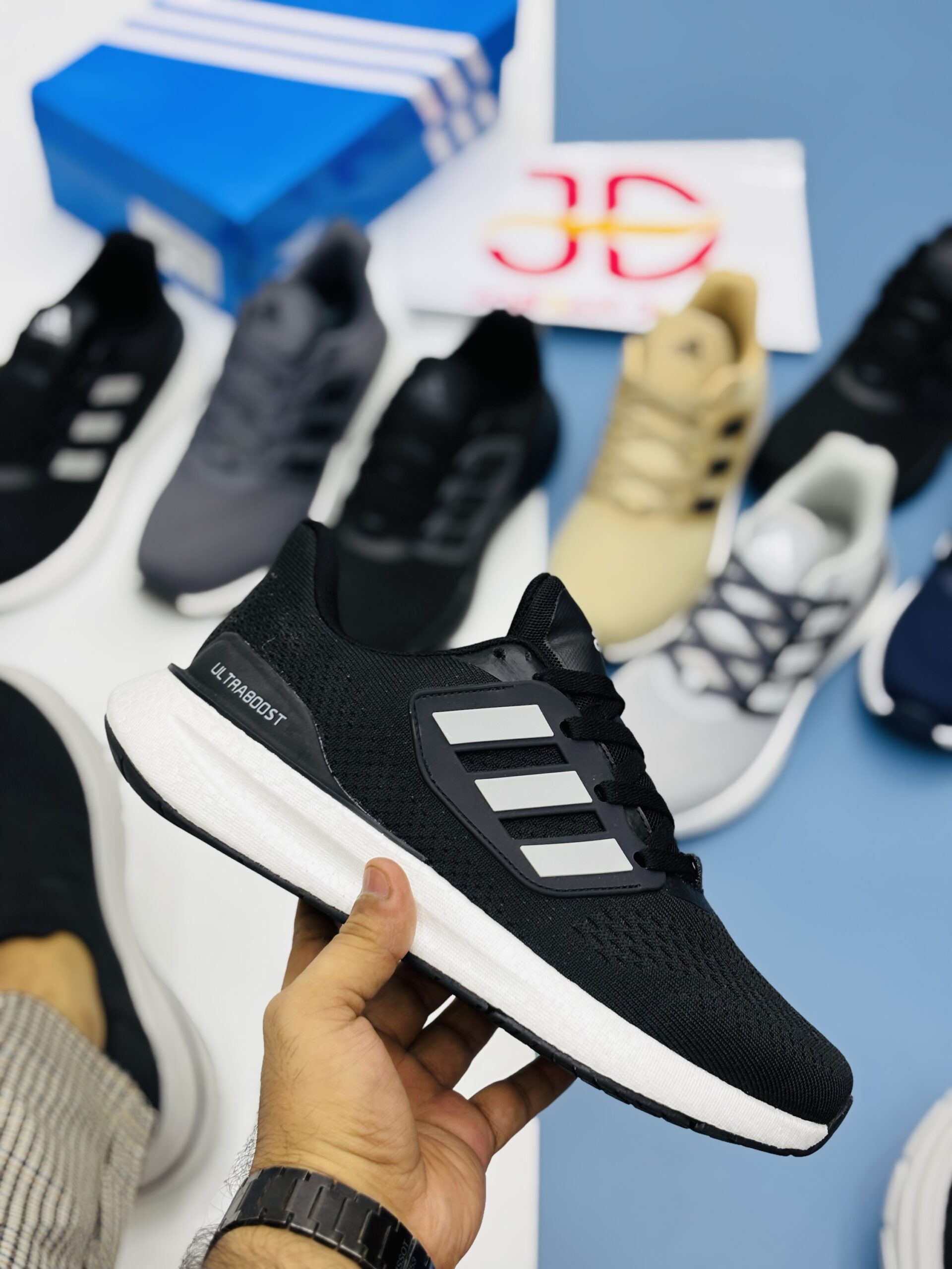 ADII PURE BOOST 22 | BLACK/WHITE