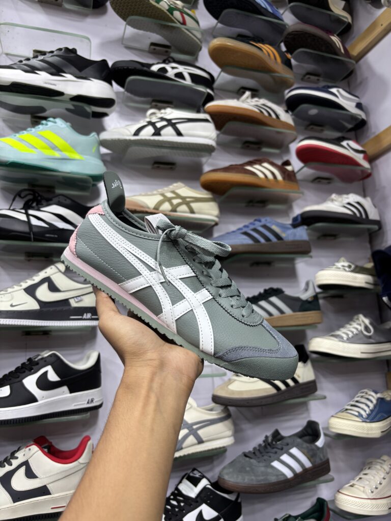 ONITSUKA TIGER SILVER BLUSH 66