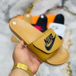 NK ADJ SLIDE | MUSTARD