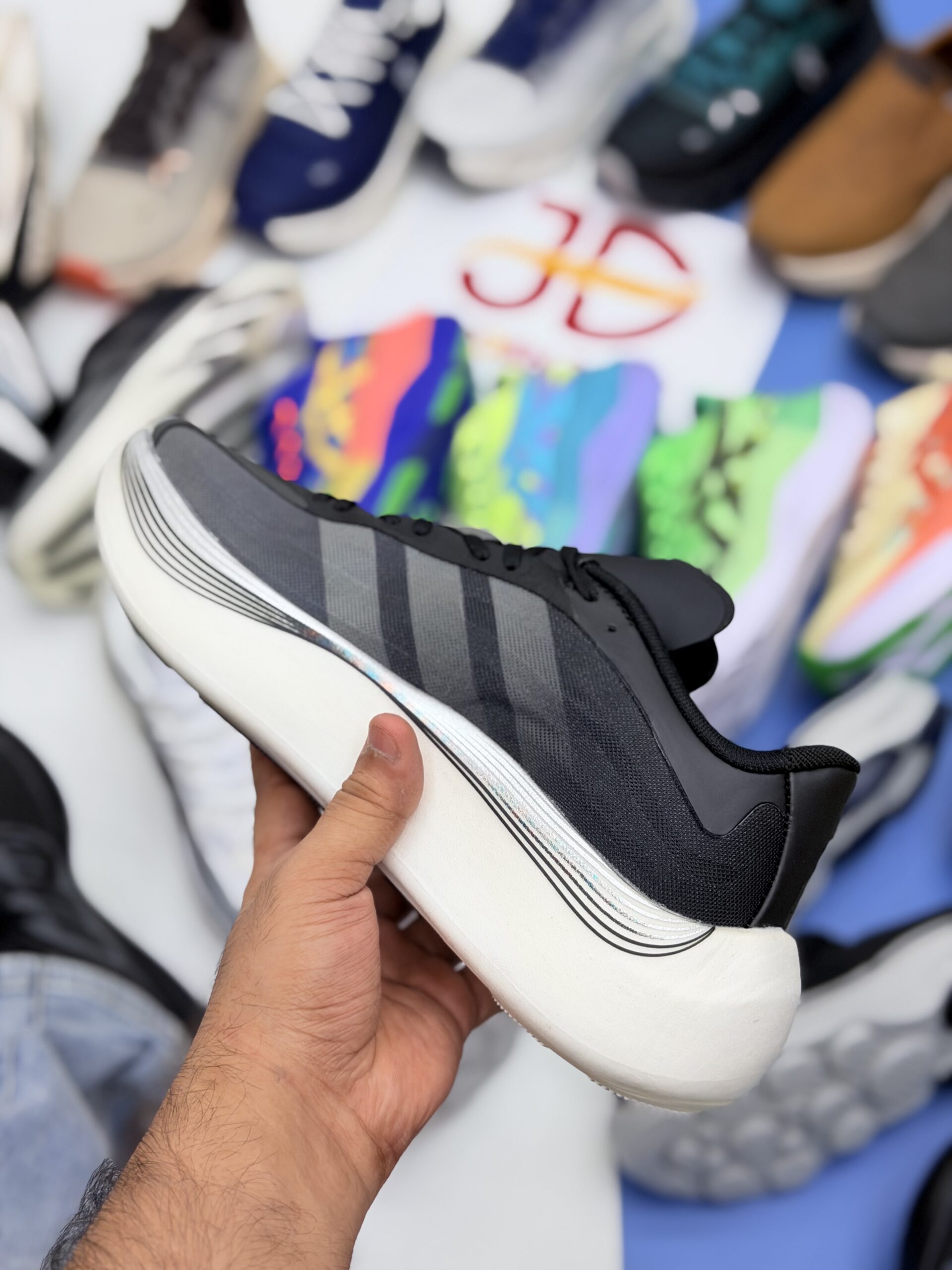 ADI HYPERBOOST EPHR | BLACK/WHITE - Image 3