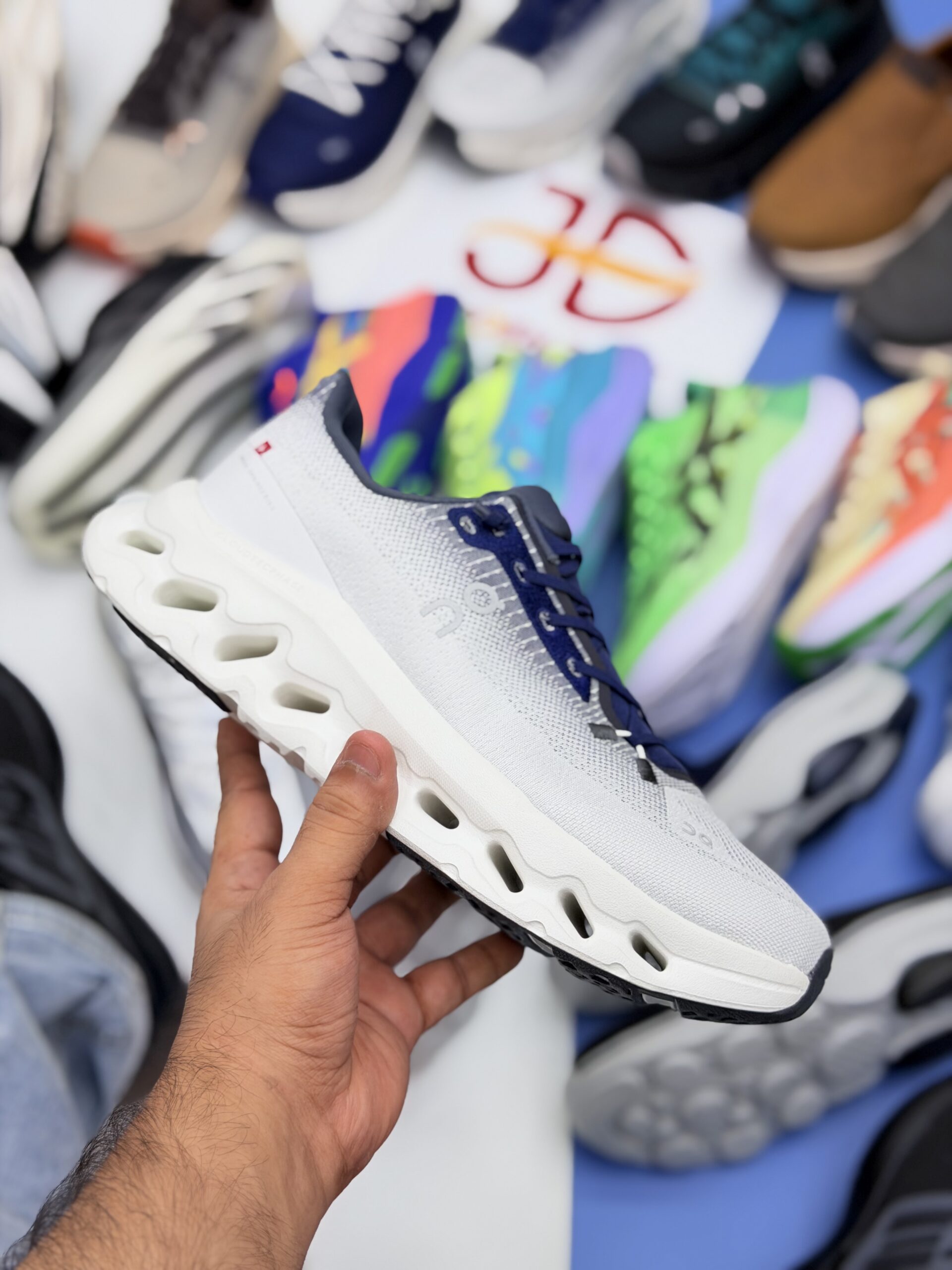 ON CLOUD TILT | WHITE/BLUE